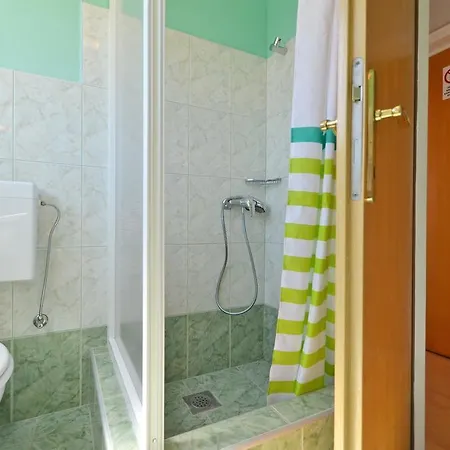 Riva1 And 3* Прижба