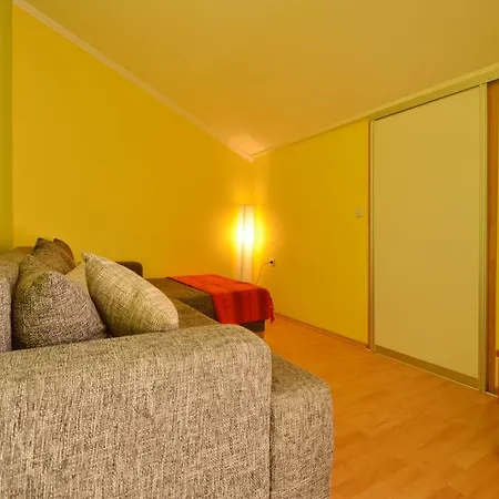 Riva1 And ゲストハウス 3*